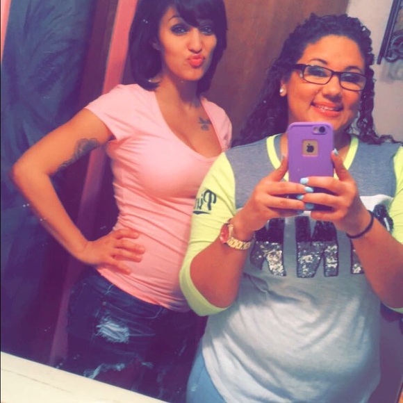 Meet your Posher, Tiara - Picture 1 of 1