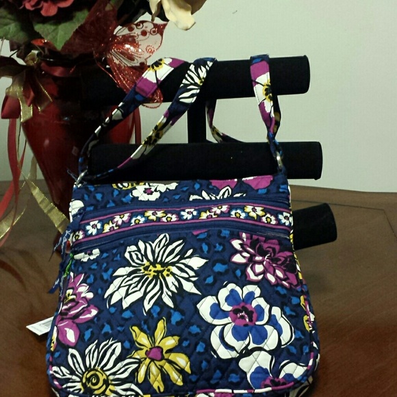 Vera Bradley Triple Zip Hipster NWT