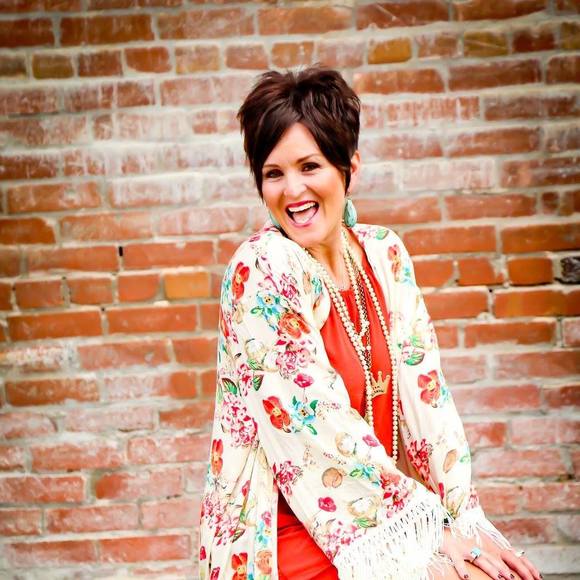 Meet your Posher, Dawn