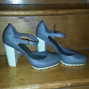 Melissa cap toe heels
