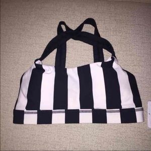 Lululemon sports bra