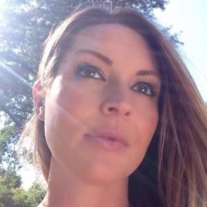 Meet your Posher, Tarah