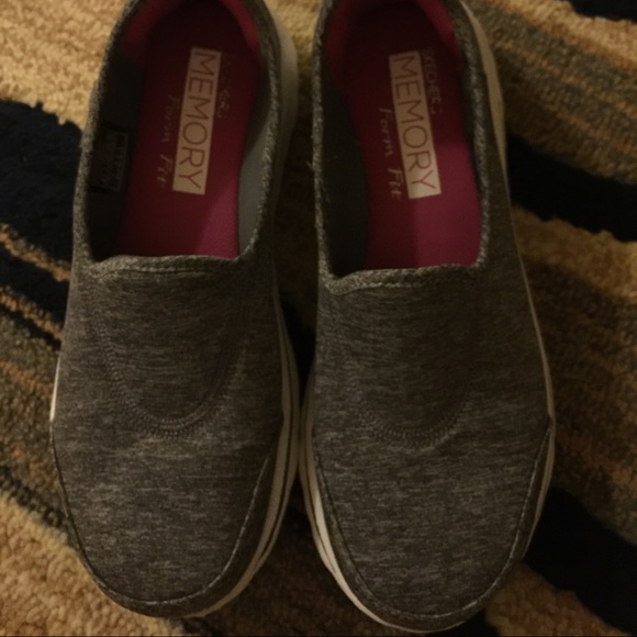 Go Airwalk Size 6