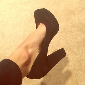 Black Suede Carlos Santana platform heels