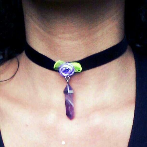 Crystal amethyst rose black velvet choker