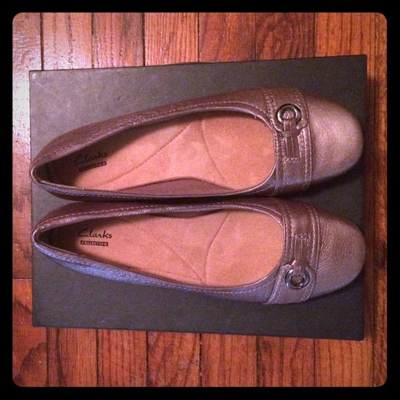 Clarks Pewter 10N Flats shoes BNIB narrow