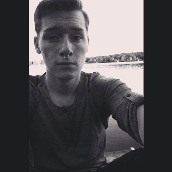Meet your Posher, Daniel - Picture 1 of 1