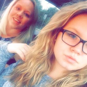 Meet your Posher, Avery