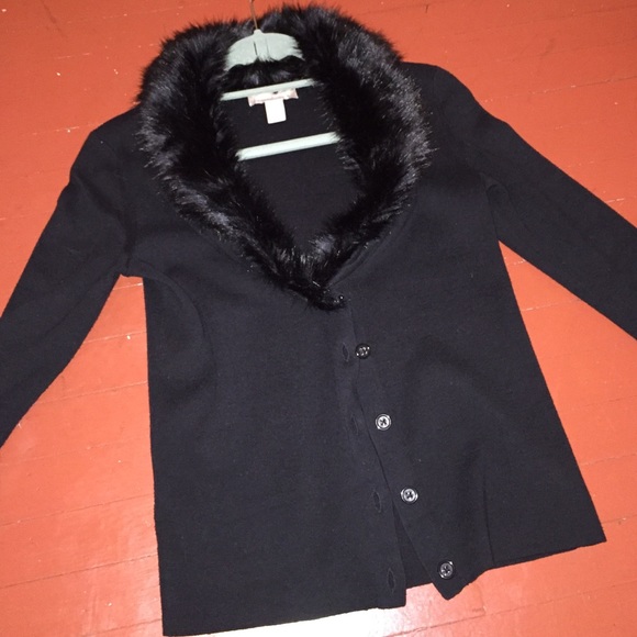 Black faux fur collar cardigan
