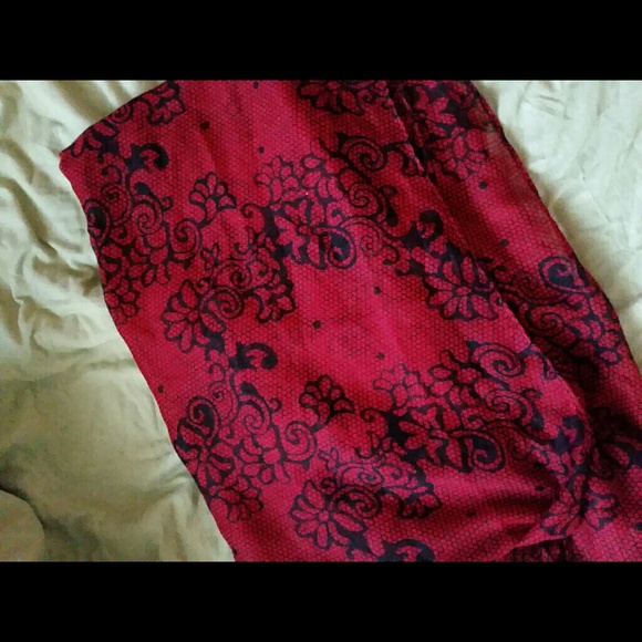 Red & Black Infinity Scarf
