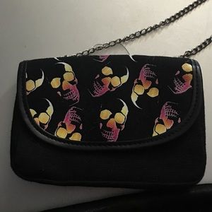 Skull iPhone purse/wallet