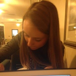 Meet your Posher, Kaitlyn