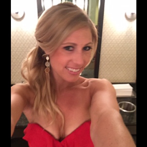 Meet your Posher, Shannon - Picture 2 of 4