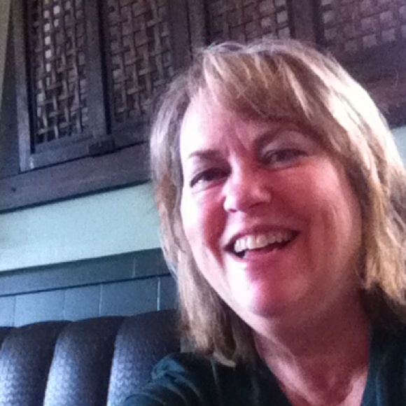 Meet your Posher, Karen - Picture 1 of 1