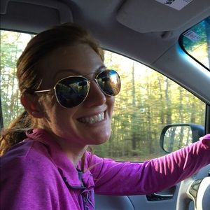 Meet your Posher, Stephanie