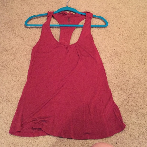 Jessica Simpson Maroon Top