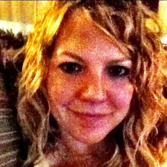 Meet your Posher, Lauri - Picture 1 of 1