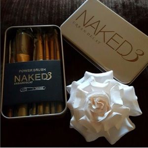 💥NAKED 3 MAKEUP BRUSHES💥 12pieces