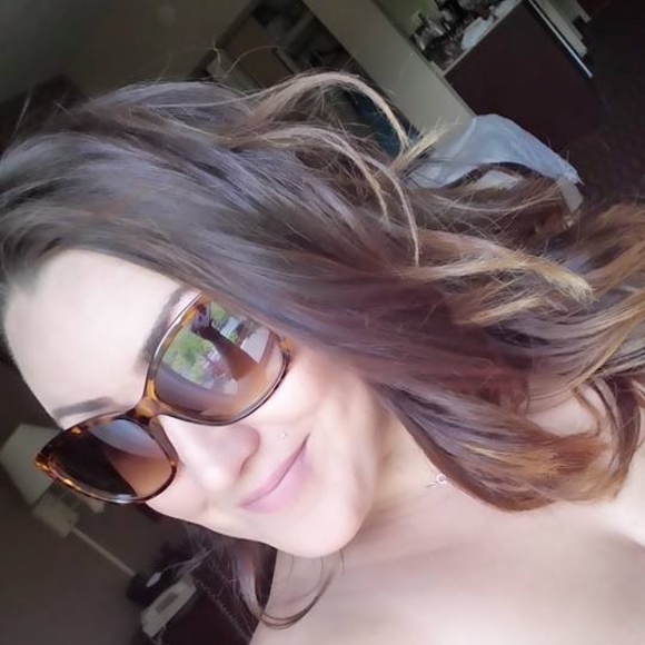 Meet your Posher, Mandy