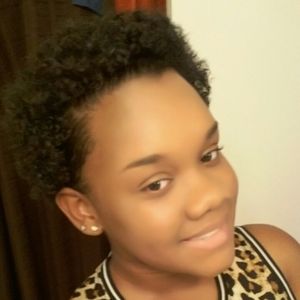 Meet your Posher, Maya