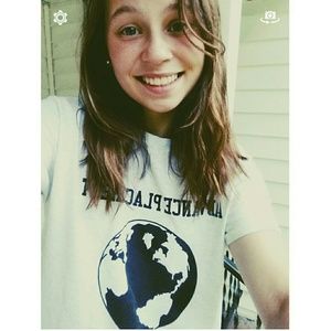 Meet your Posher, Abigail