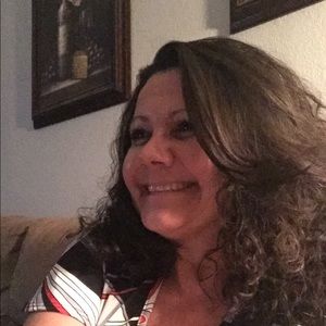 Meet your Posher, Lori