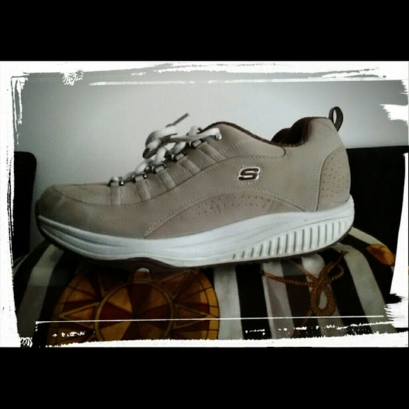 Skecher Shape Ups size 11