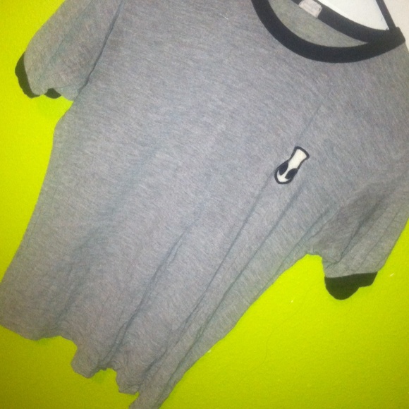 grey pacsun crop top