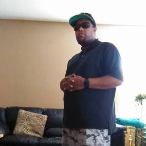 Meet your Posher, Quinn