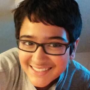 Meet your Posher, Zina