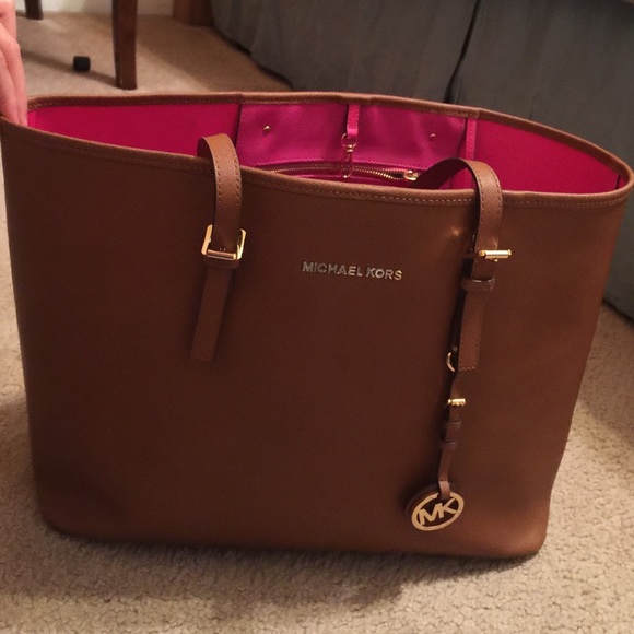 Michael Kors Jet Set Medium Leather Travel Tote