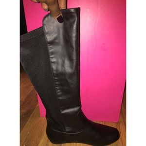 NEW Faux leather Boots