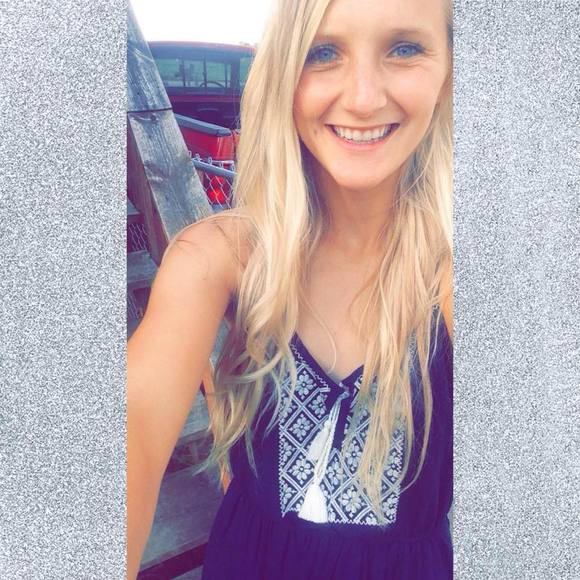 Meet your Posher, Cassidy - Picture 1 of 1