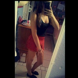 Meet your Posher, Claudia