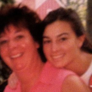 Meet your Posher, Cynthia