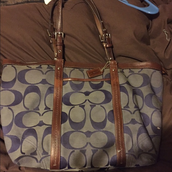 Large purple coach bag. Make an offer