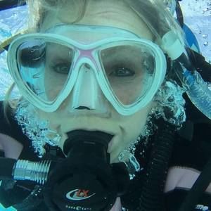 Meet your Posher, Leah