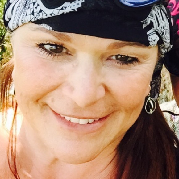 Meet your Posher, Heather - Picture 1 of 1