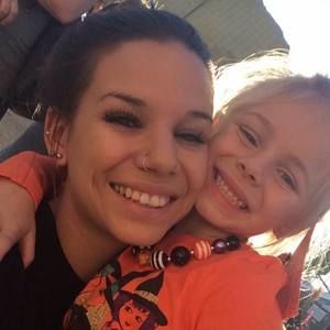 Meet your Posher, Crystal