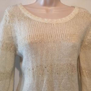 Beautiful Gold and Cream sweater bs Apt 9. Nwot