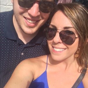 Meet your Posher, Caitlin