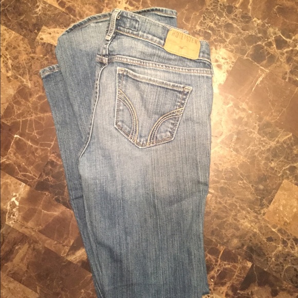 Hollister size 1S