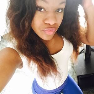 Meet your Posher, Sharetta