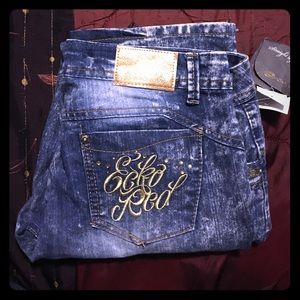 NEVER worn blue jeans