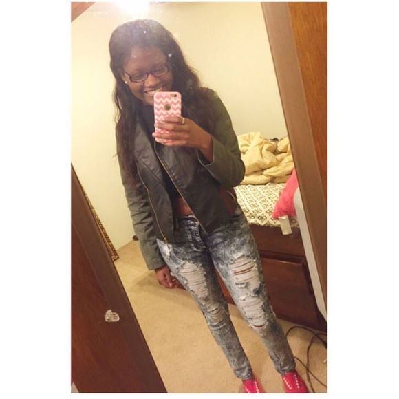 Meet your Posher, Alexa - Picture 1 of 1