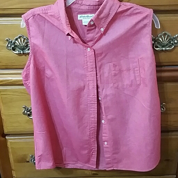 Red sleeveless shirt