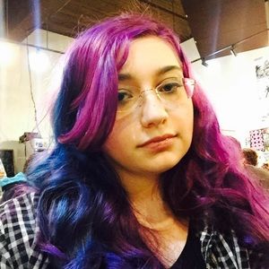 Meet your Posher, Aurora