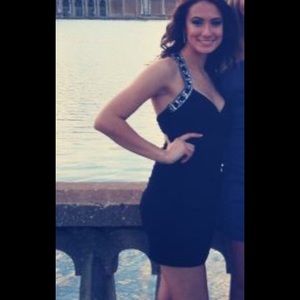 Gorgeous black dress!