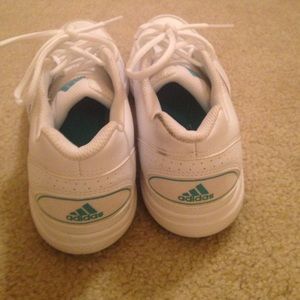 ADIDAS tennis shoes