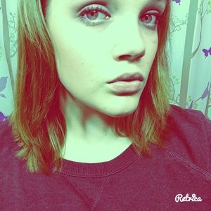 Meet your Posher, Lauren